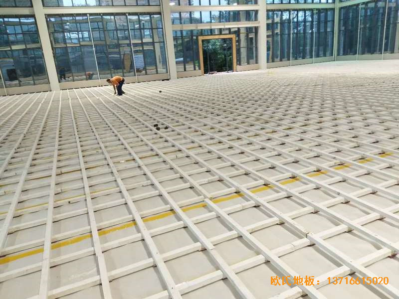 云南罗平县人民法院运动馆运动木地板铺装案例1