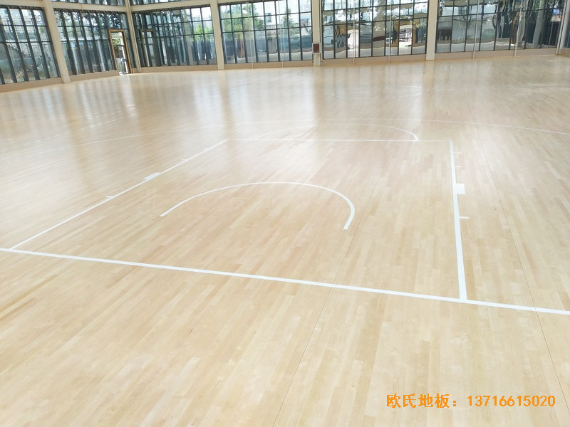 云南罗平县人民法院运动馆运动木地板铺装案例2