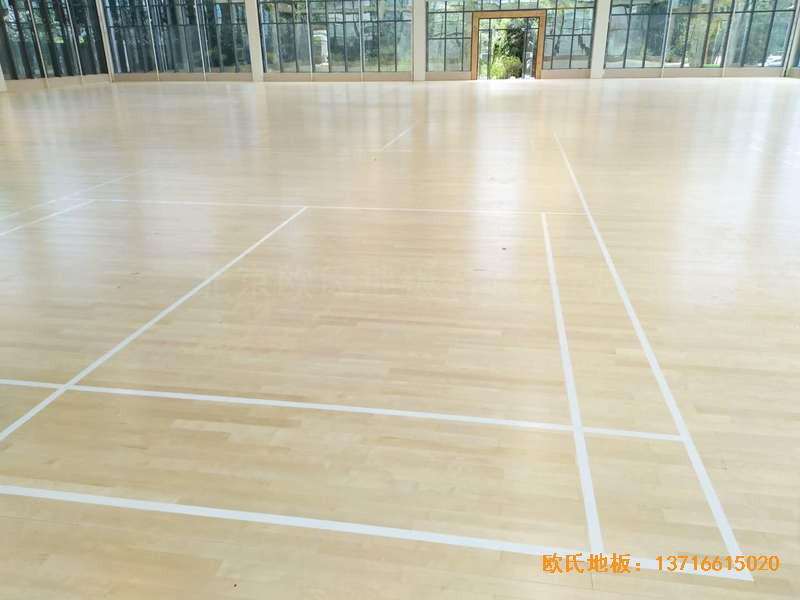 云南罗平县人民法院运动馆运动木地板铺装案例3