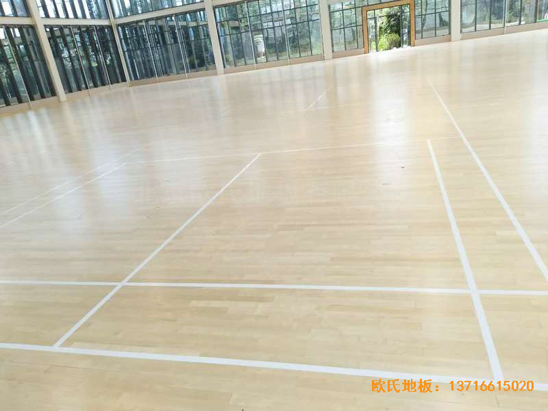 云南罗平县人民法院运动馆运动木地板铺装案例4