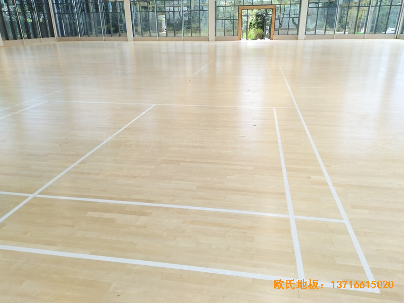 云南罗平县人民法院运动馆运动木地板铺装案例5