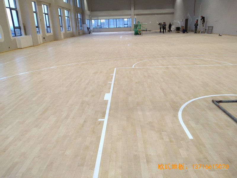 内蒙古通辽富力城篮球馆运动木地板施工案例0