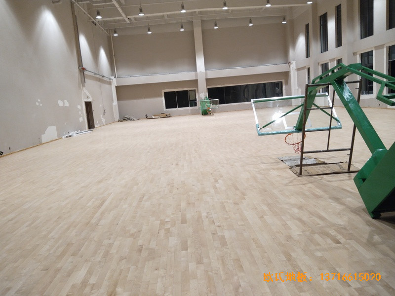 内蒙古通辽富力城篮球馆运动木地板施工案例3