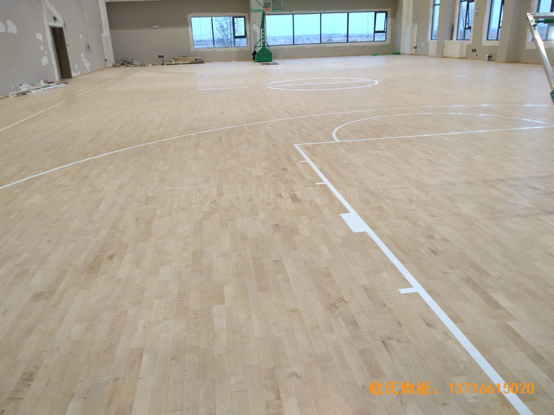 内蒙古通辽富力城篮球馆运动木地板施工案例4