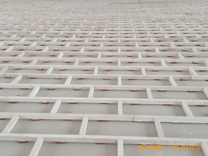 北京房山城建娄子水小学篮球馆运动木地板铺装案例1