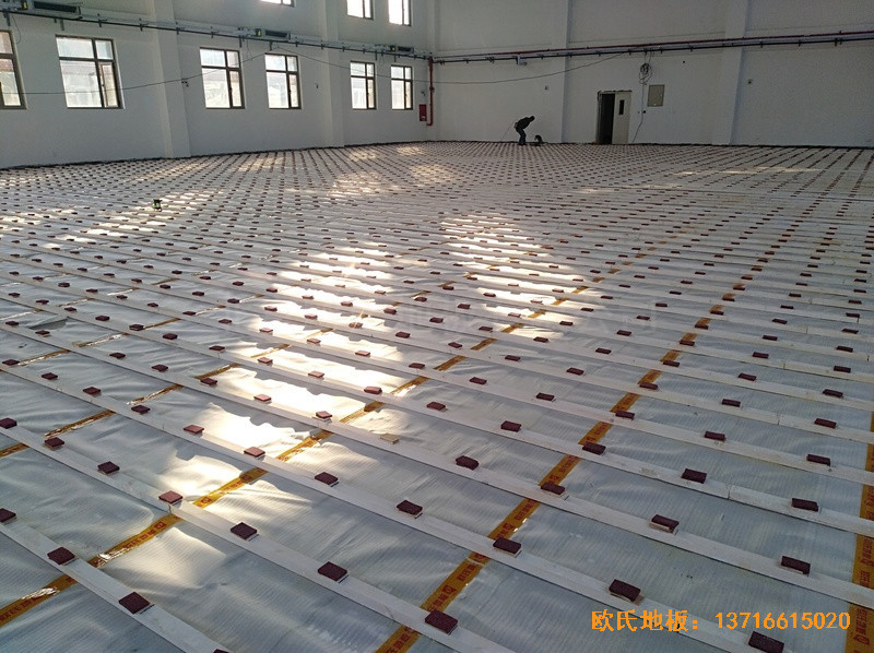 北京良乡1534部队运动馆体育木地板铺装案例1