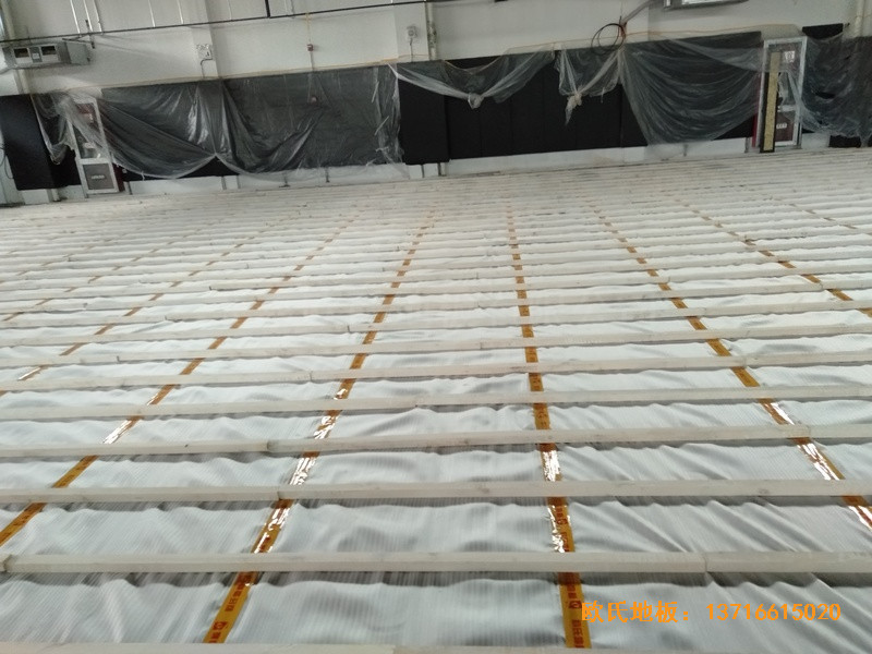 南京乐活体育馆体育木地板铺装案例1