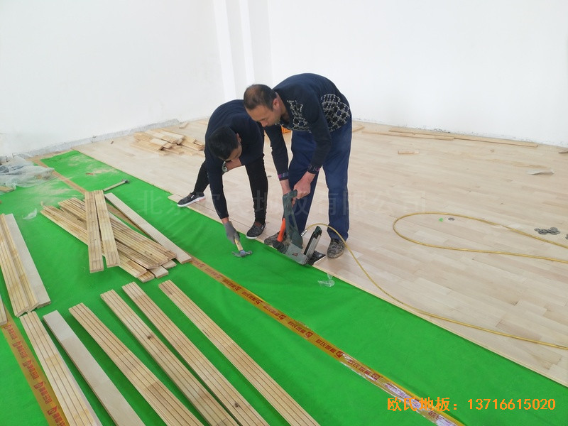 南京浦口党校篮球馆运动地板铺设案例2