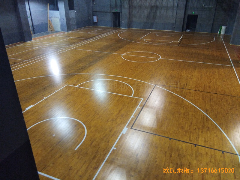 厦门华美空间篮球馆运动木地板铺设案例5