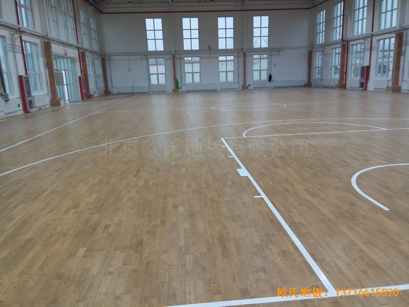 天津西青区梨园监狱篮球馆运动地板铺设案例5