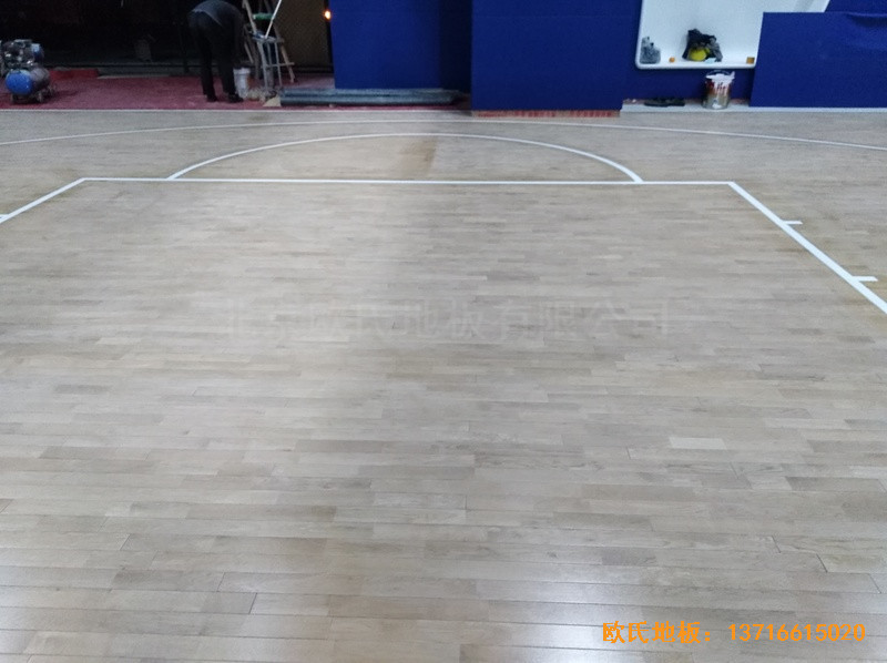 天津鲁能城购物中心篮球馆运动木地板施工案例2
