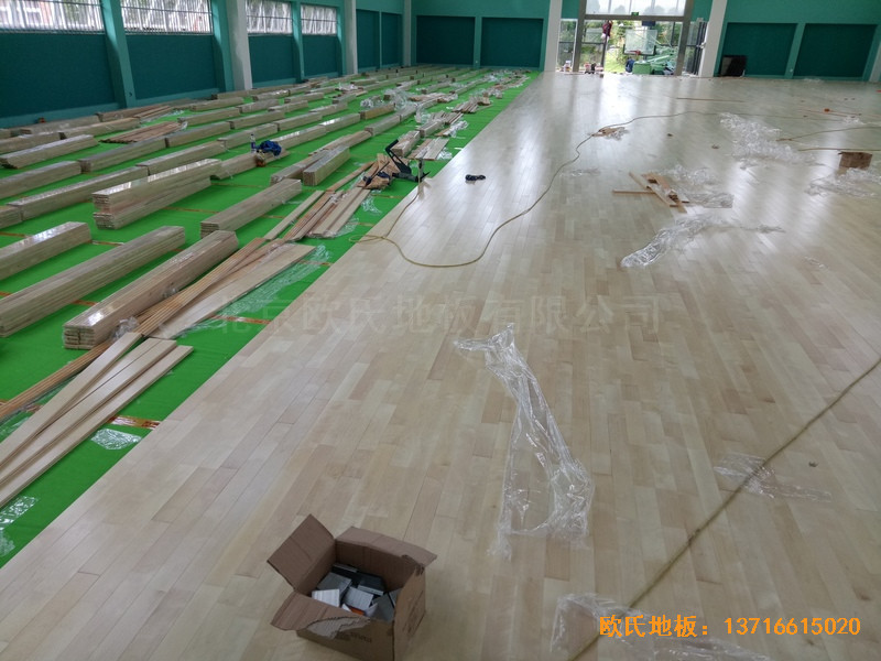 宁波至城学校篮球馆运动木地板安装案例2
