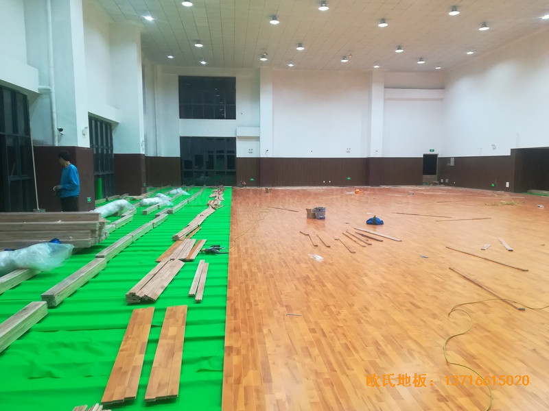 安徽怀宁篮球馆体育地板铺设案例2