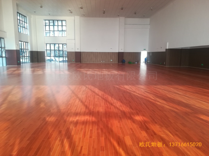 安徽怀宁篮球馆体育地板铺设案例3