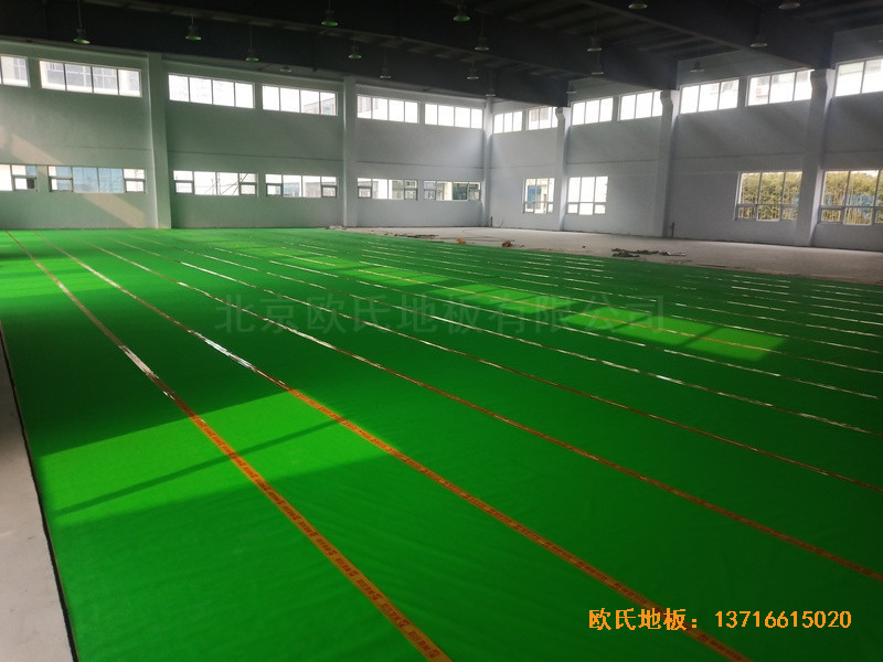 山东临沂公安局篮球馆体育木地板安装案例2