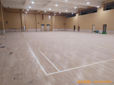广州黄埔区万樾山小学篮球馆体育木地板铺装案例