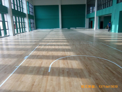 江苏南京汉风公司篮球馆体育地板安装案例