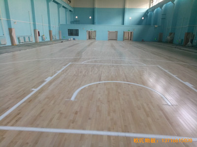 郑州枣庄热力分公司体育馆体育木地板铺设案例