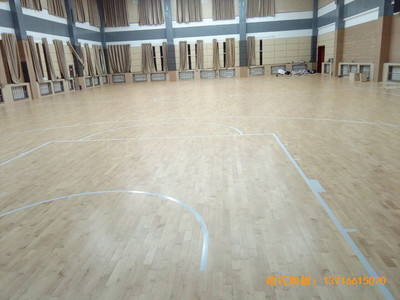 青海省税务干部学校篮球馆体育木地板铺设案例