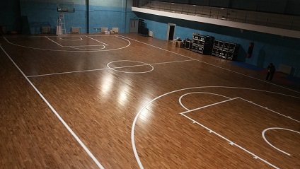 篮球场运动木地板.jpg