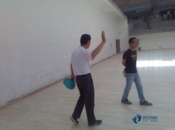 松木体育场地木地板安装公司