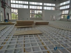 寻求运动场地木地板公司
