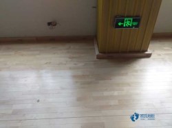 不错体育运动地板施工团队