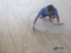 那里有运动场木地板生产公司