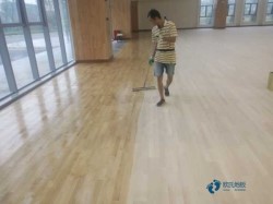 20厚运动体育地板厂家报价