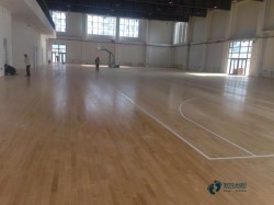 中等篮球馆地板施工团队