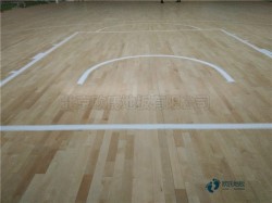 单层龙骨篮球场馆地板怎样保养