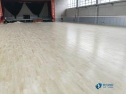 较好的篮球地板施工方案