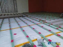 悬浮式运动场木地板施工步骤