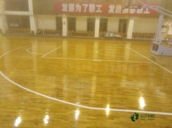 双层龙骨篮球场木地板如何保养