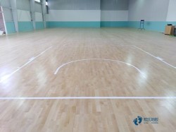 室内运动篮球木地板施工队