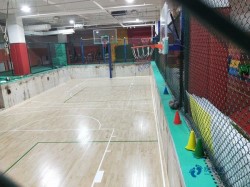室内运动场地地板施工队