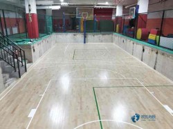 专业运动场馆地板施工团队