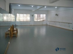 室内运动型地板施工队