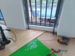 双层龙骨篮球运动木地板怎样保养