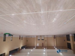 悬浮运动场馆地板施工步骤