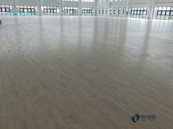较好的篮球馆木地板施工工艺
