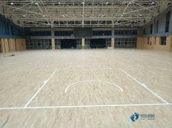 小学松木舞台木地板施工单位