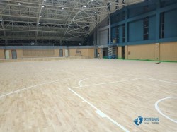 学校松木舞台体育场馆木地板施工团队