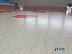柞木运动地板保养