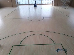 不错体育运动地板安装公司
