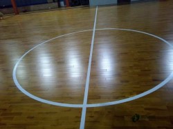小学松木舞台体育场木地板施工团队