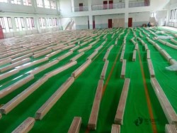 篮球场地板怎么安装