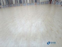 篮球体育地板价目表